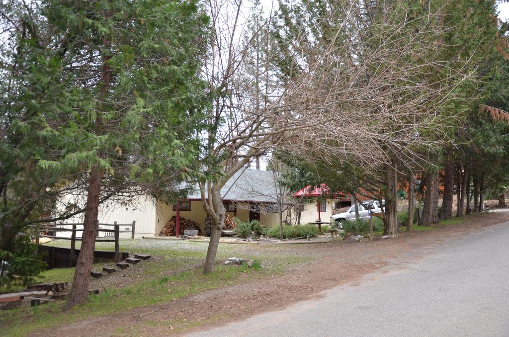 Yosemite Bass Lake House Bass Lake Annex Екстер'єр фото